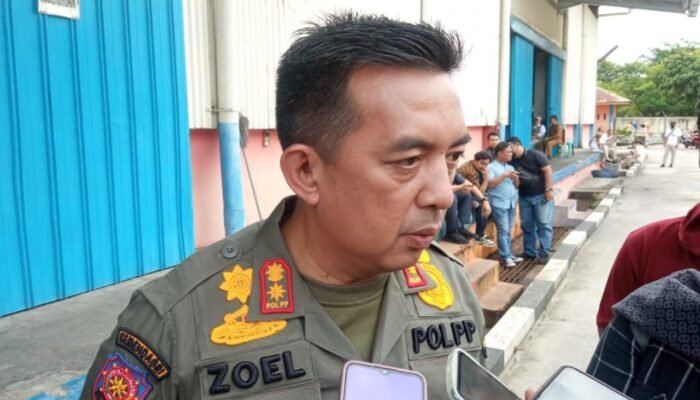 Kasatpol PP Pekanbaru Himbau Timses Calon Kepala Daerah Tak Pasang Spanduk Sembarangan