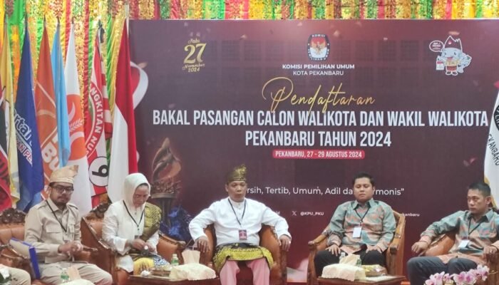 Pasangan Uun – Ade Resmi Daftarkan Diri ke KPU Sebagai Calon Walikota dan Wakil Walikota Pekanbaru