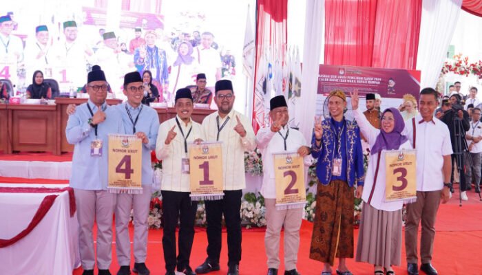 Usai Pencabutan Nomor Urut, ini Daftar Nomor Urut Paslon Bupati Kampar Periode 2024-2029