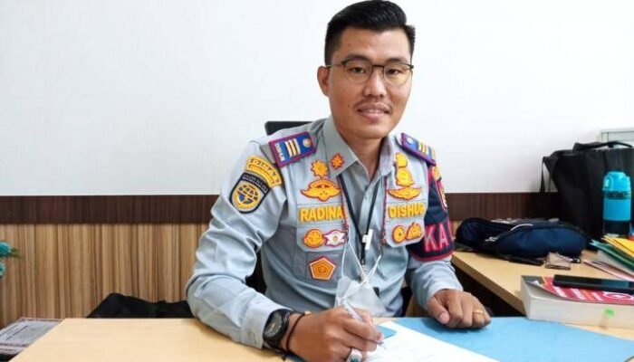 Dapat Laporan dari Warga, Dishub Pekanbaru Melalui UPT Perparkiran Langsung Respon Terkait Parkir di Jalan A Yani