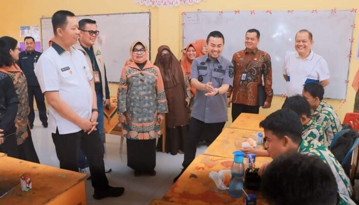 Usai Tinjau Simulasi Makan Siang Bergizi di Sekolah, Pj Wako Pekanbaru Pastikan Siap Jalankan Program B2SA