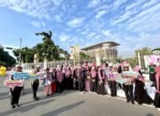 Tingkatkan Kesadaran Berlalu Lintas, Ditlantas Polda Riau Sasar Pengunjung CFD Sosialisasikan Tertib Lalulintas