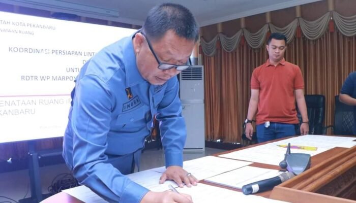 Setelah 6 Tahun, Sekdako Pekanbaru Indra Pomi Resmikan Peta Rencana Tata Ruang Marpoyan Damai