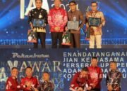 Melalui Pekanbaru TAX Award 2024, Pemko Pekanbaru Beri Penghargaan Untuk Wajib Pajak Terbaik Tingkat Kota