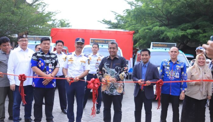 Pj Walikota Pekanbaru Resmikan Uji Coba Oplet Pekan