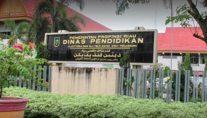 Tingkatkan Produktivitas, Disdik Riau Launching Program One Student One Product (OSOP) di SMK Provinsi Riau