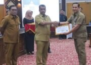 Raih 2 Penghargaan Kepatuhan Standar Pelayanan Publik 2024, Bapenda Pekanbaru Akan Terus Tingkatkan Pelayanan Masyarakat