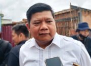 Mendapat Laporan Terkait Penumpukan Sampah, DLHK Pekanbaru Langsung Gercep Turunkan 2 Alat Berat Sekaligus