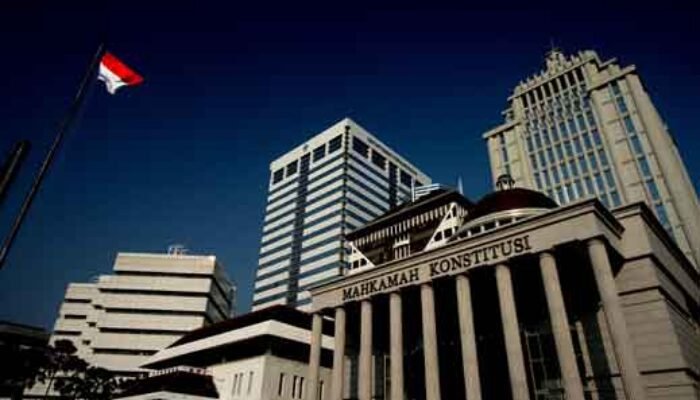 Tak Dapat Yakinkan Mahkamah, PHPU Walkot Pekanbaru Tidak Dapat Diterima