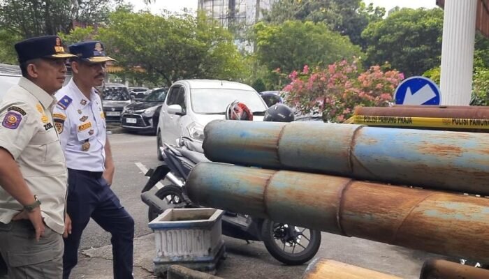 Tim Gabungan Sudah Bongkar Seluruh Bando Reklame Ilegal di Pekanbaru