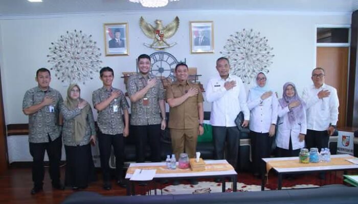 Tingkatkan Layanan Kesehatan, Wawako Pekanbaru di Dampingi PLT Kadiskes Audiensi dengan BPJS Kesehatan