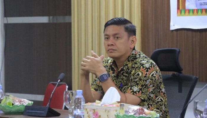 Dinas PUPR Lakukan Semenisasi Jalan Melur, Edu : Komitmen Pemko Bangun Jalan Berkualitas