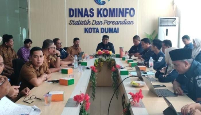 Kadis Kominfotiksan Dumai Pimpin Rapat Berkala Pemantauan dan Evaluasi SPBE di Lingkungan Pemko