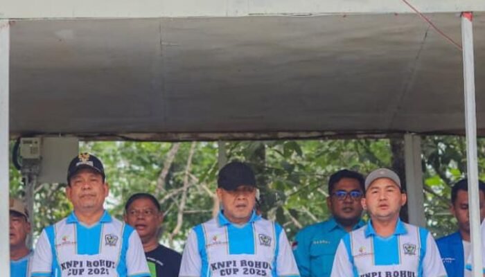 Ketua DPD KNPI Riau Fuad Santoso Hadiri Pembukaan Open Turnament Sepakbola KNPI CUP 2025 yang Dibuka Langsung Bupati Rohul