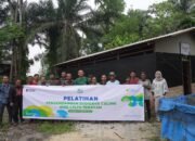 PT PLN Nusantara Power UP Tenayan Salurkan Bantuan CSR Budidaya Cacing Tanah kepada KPPS dan SIJ di Kelurahan Tebing Tinggi Okura