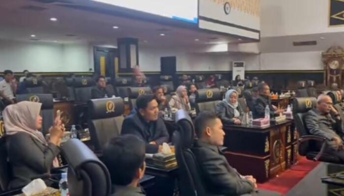 Ketidakhadiran Pemko Pekanbaru Dalam Paripurna di DPRD Picu Kekecewaan dan Interupsi dari Anggota Dewan, Pengamat : “Seharusnya Agenda Penting Wajib Dihadiri”
