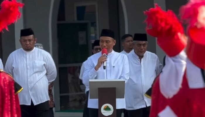 Wawako Pekanbaru Markarius Anwar Lepas Pawai Ta’aruf Tahfiz Alquran MDTA Az-Zikra di Binawidya