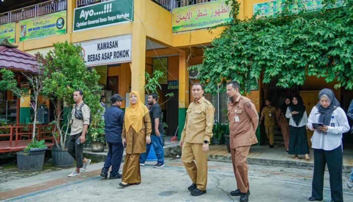 Tinjau MPLS, Wawako Pekanbaru Tegaskan Jangan Sampai Ada Aksi Perundungan
