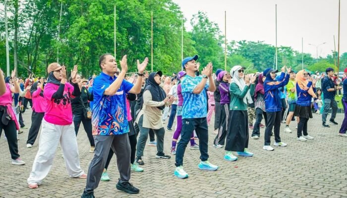 Ribuan Warga Rumbai Antusias Ikuti Jalan Santai dan Senam Sehat