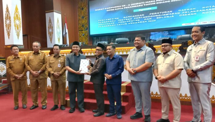 Pemko Pekanbaru Sampaikan Ranperda Pertanggungjawaban Pelaksanaan APBD 2025 ke DPRD