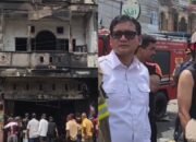 Tinjau Langsung Lokasi Kebakaran di Labuh Baru, Ketua Fraksi Nasdem DPRD Pekanbaru Aidhil Nur Putra Apresiasi Damkar Gerak Cepat